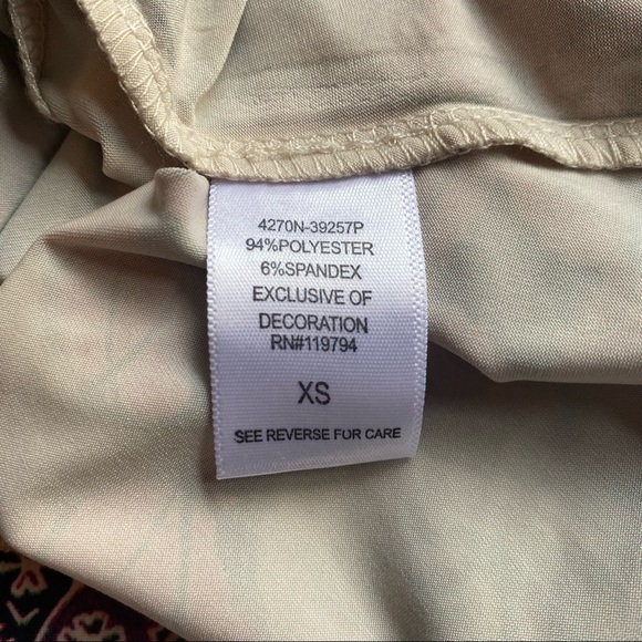 One World Blouse - Picture 3 of 11